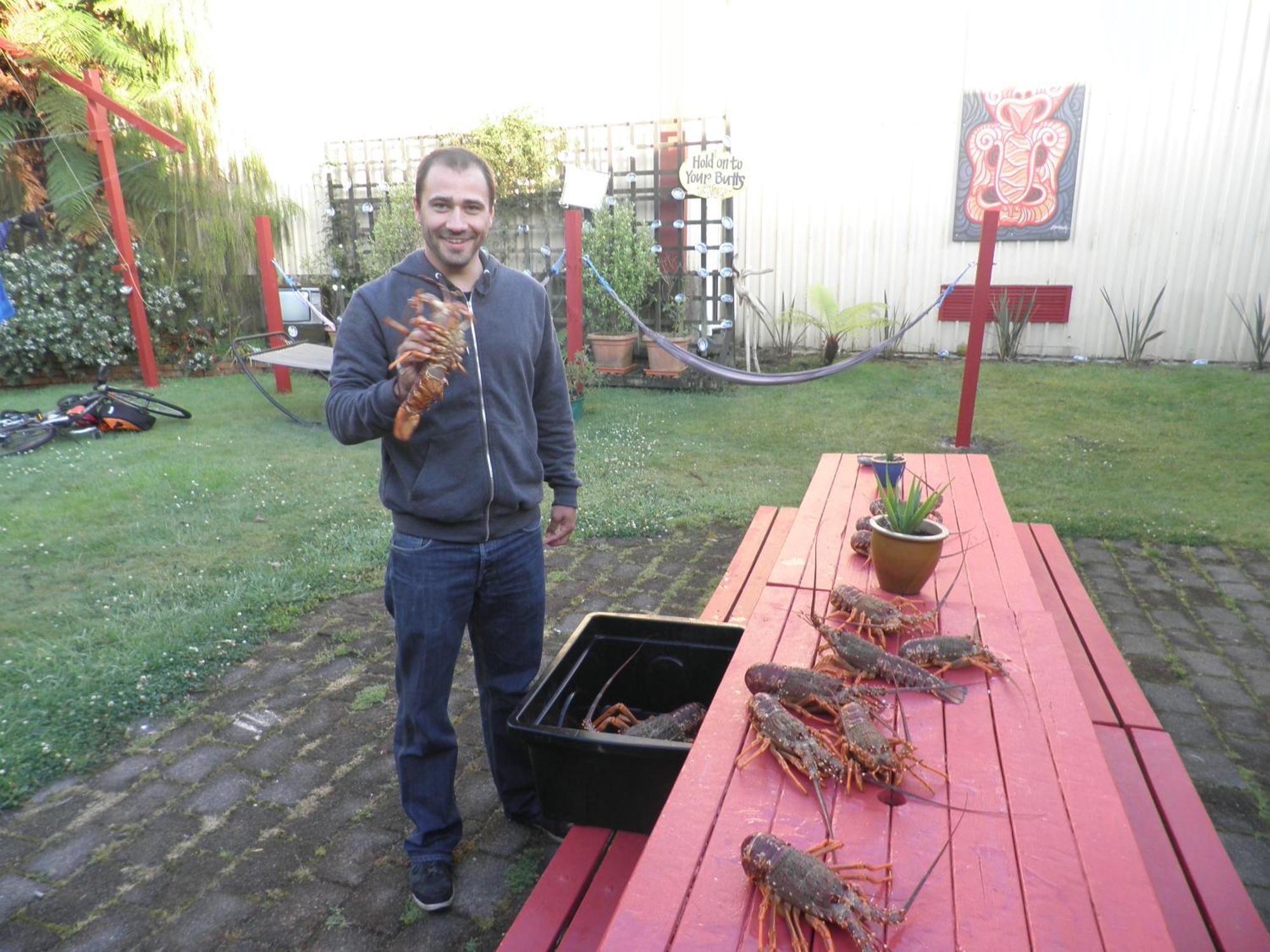 Bazil's Backpackers BBH Hostel&Surf School Westport Buitenkant foto