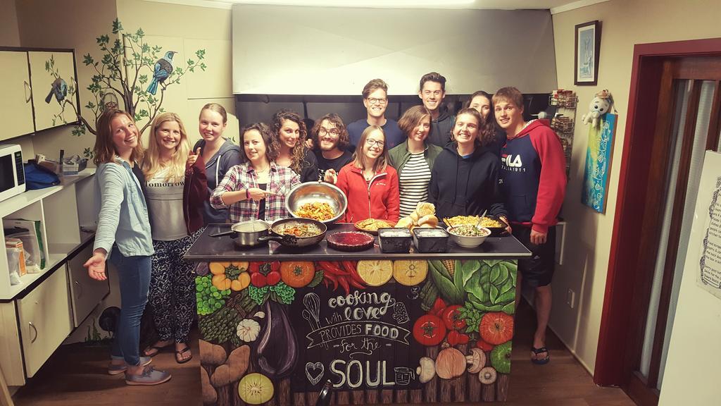 Bazil's Backpackers BBH Hostel&Surf School Westport Buitenkant foto