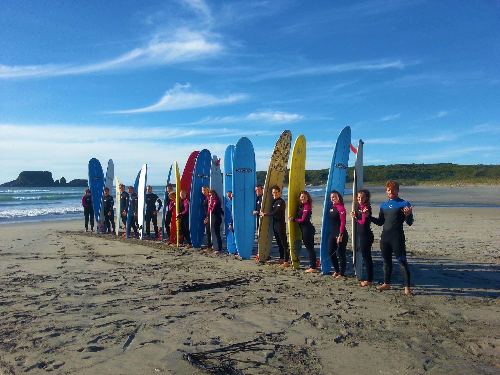 Bazil's Backpackers BBH Hostel&Surf School Westport Buitenkant foto