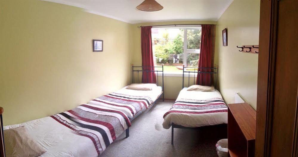 Bazil's Backpackers BBH Hostel&Surf School Westport Buitenkant foto